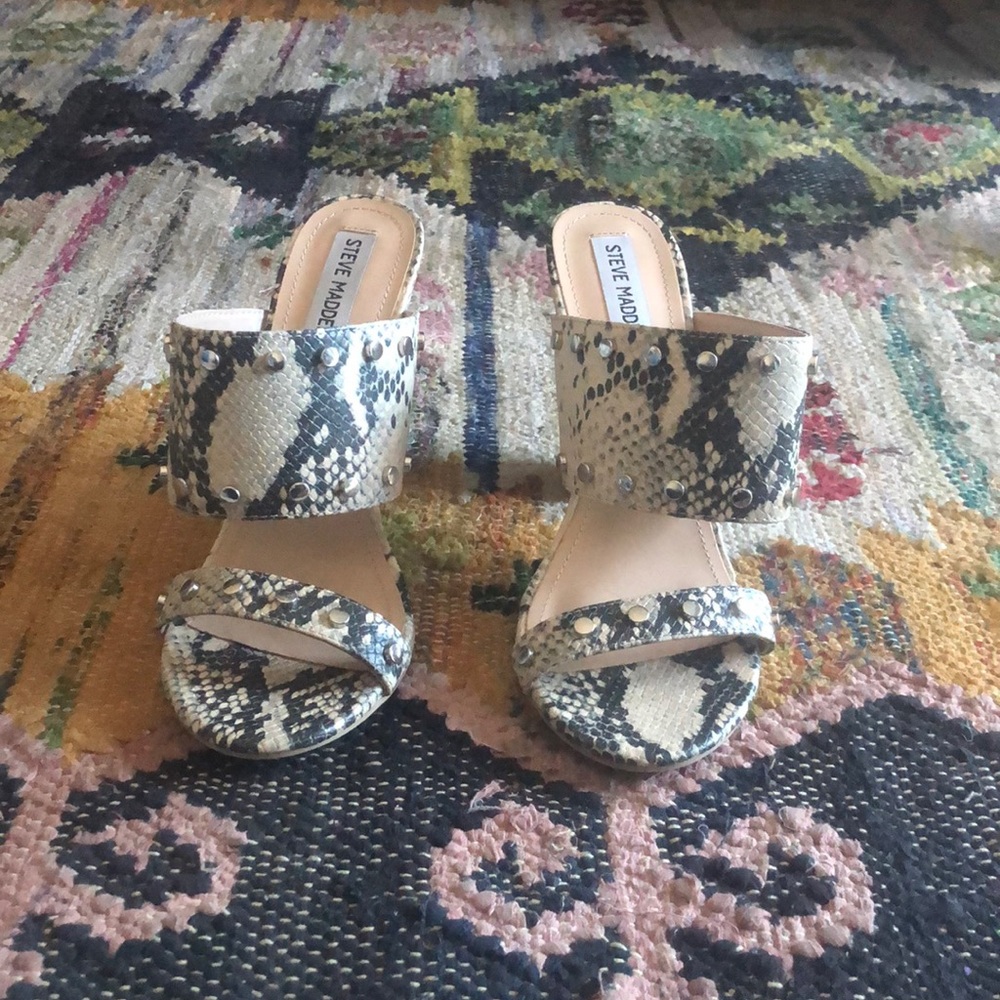 Steve Madden Fleek Sandal